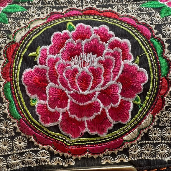 Floral Embroidered Backpack Boho Mexican Drawstring Satchel Multicolor - Picture 10 of 10